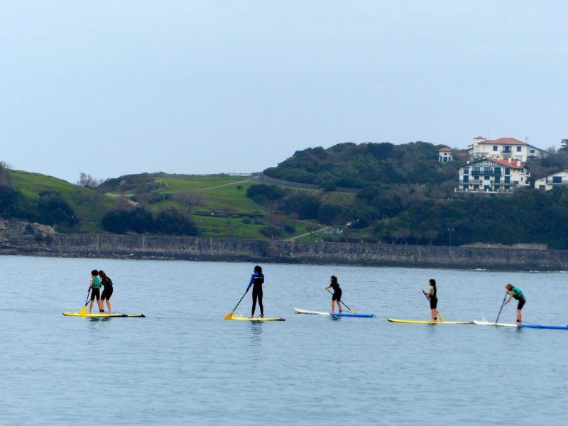 Stand up paddle à Saint Jean de Luz avec Evolution 2 Pays Basque
