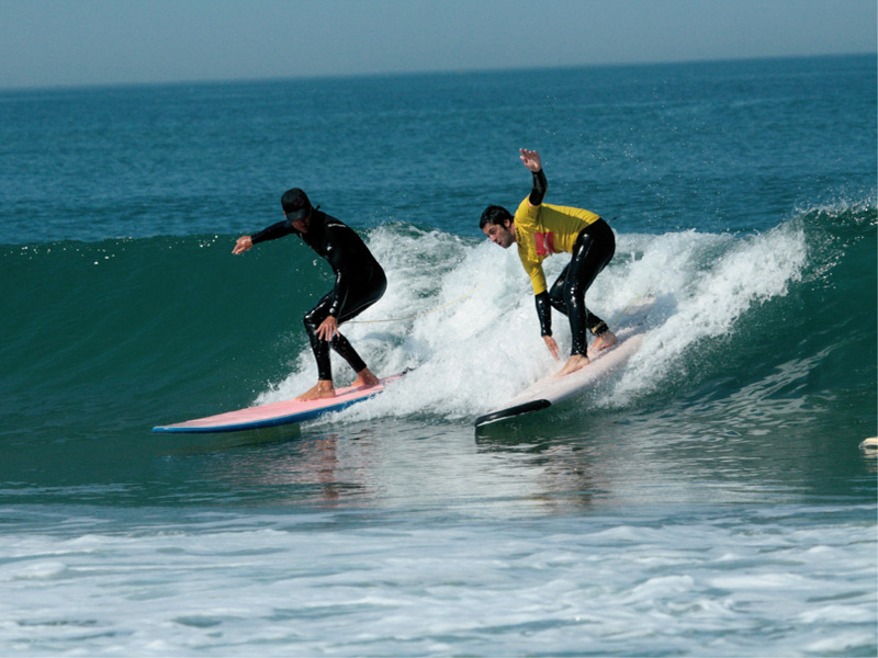 Ecole de surf à Anglet avec Evolution 2 Pays Basque